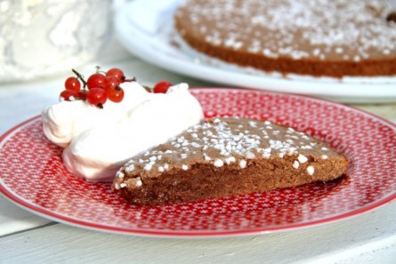 Kanilkladdkaka